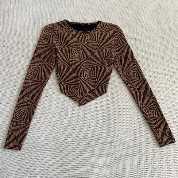 Urban Outfitters Gold and Black Top Size M - Picture 1 of 7